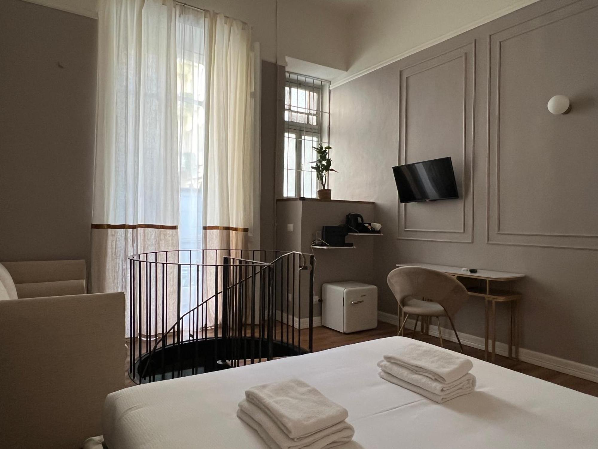 Turin Central Cavour Bagian luar foto